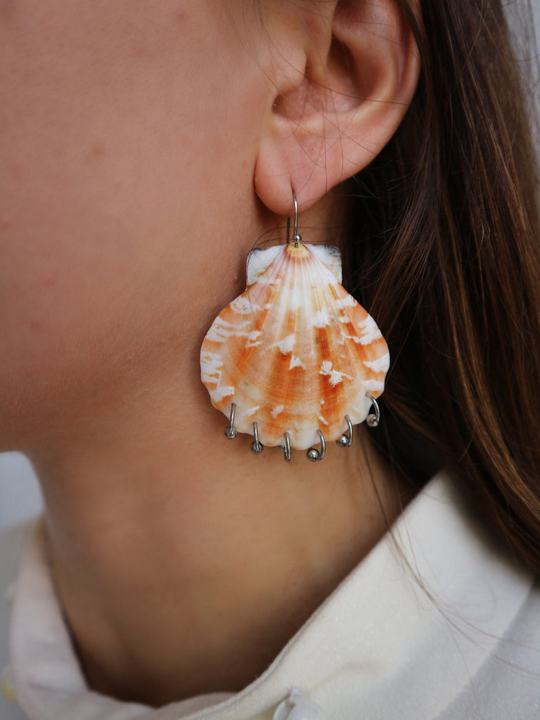 Soft discount blonde earrings